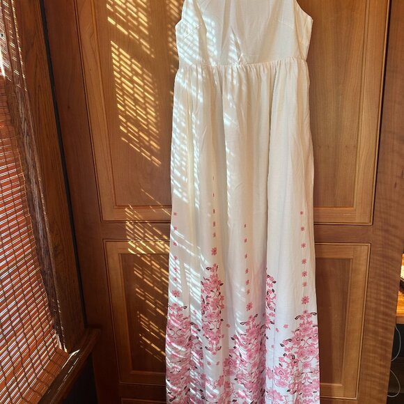 Commense Dress - Picture 1 of 4